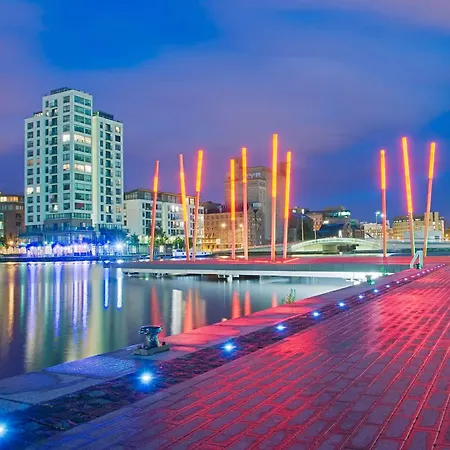 Charming One Bedroom In Grand Canal Square * Dublin