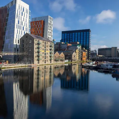Charming One Bedroom In Grand Canal Square