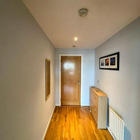 Charming One Bedroom In Grand Canal Square