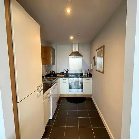 Apartment Charming One Bedroom In Grand Canal Square
