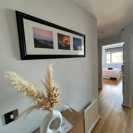 Charming One Bedroom In Grand Canal Square Apartment